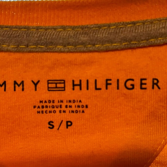 TOMMY HILFIGER crewneck long sleeve shirt - Picture 2 of 3